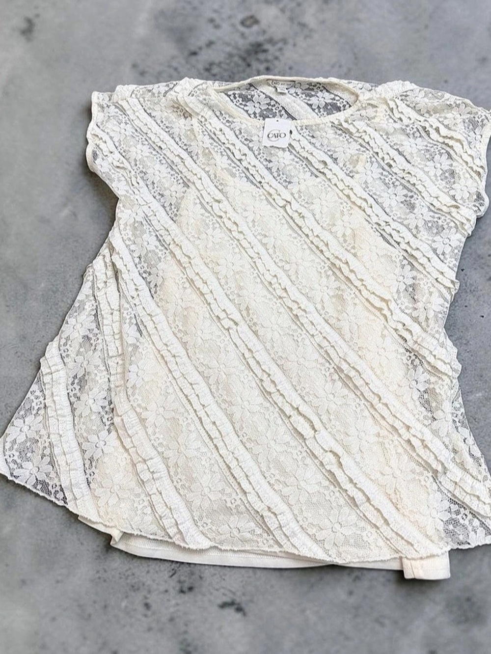 Cato Diagonal Lace Top Floral Tank in White